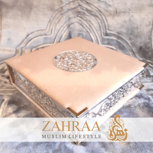 Samtbox mit Quran und Tesbih Zartrosa