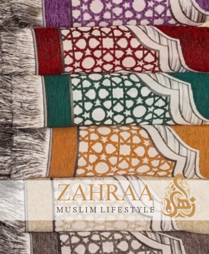 Prayer rug with a simple pattern